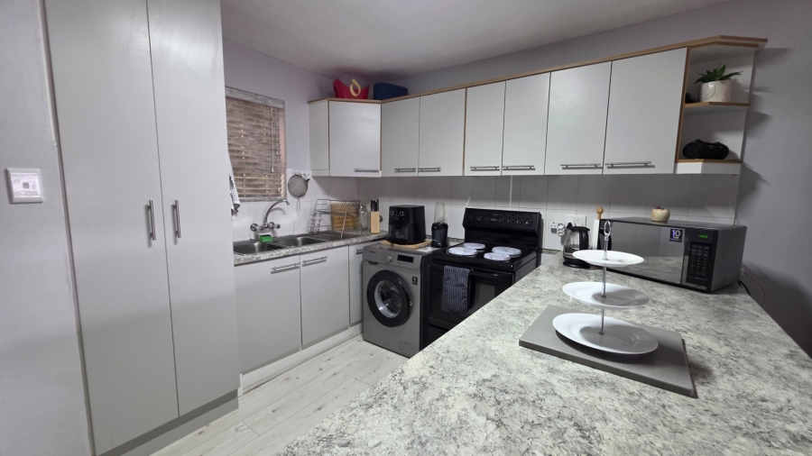 2 Bedroom Property for Sale in Boland Park Western Cape
